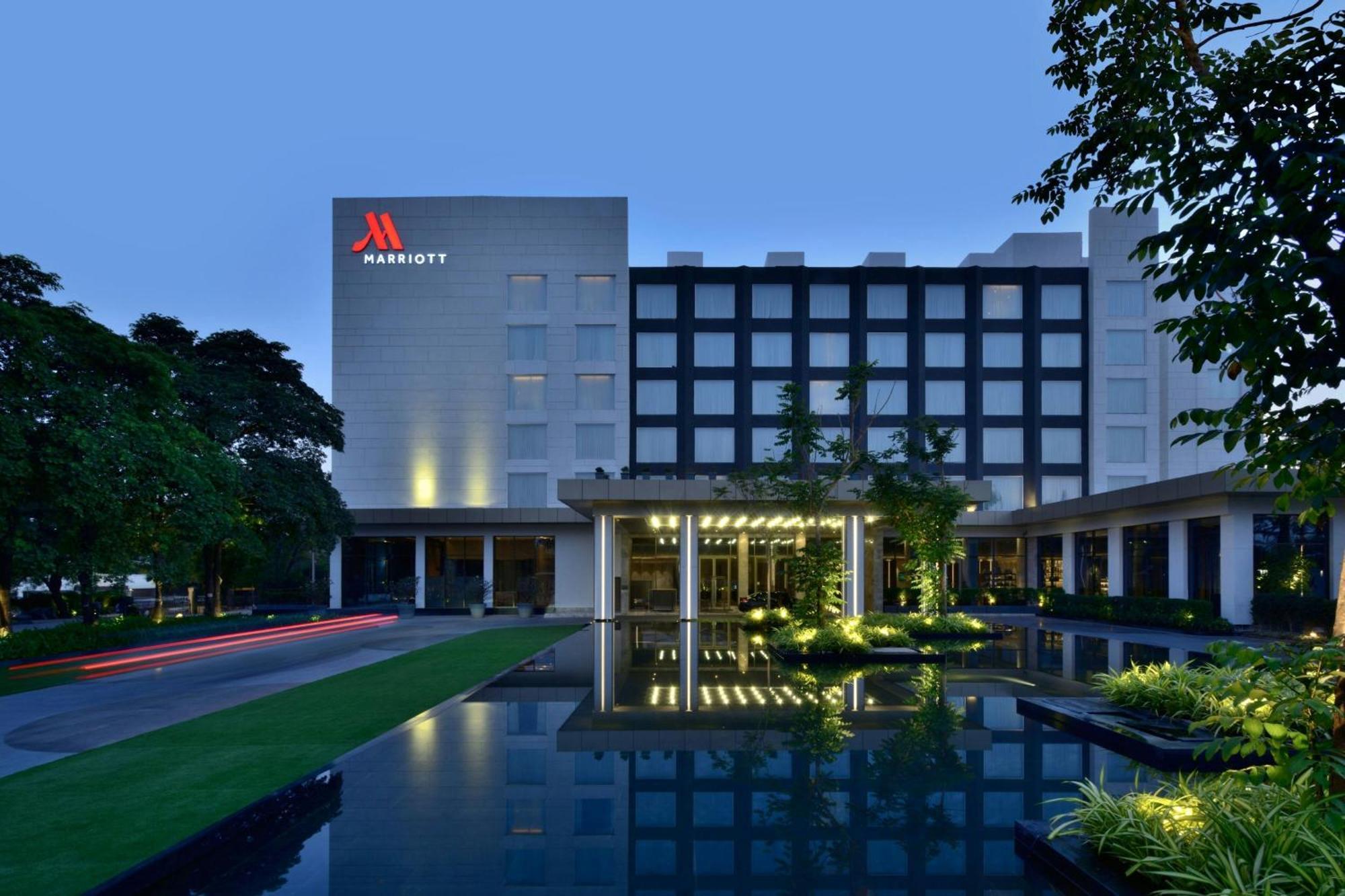 Indore Marriott Hotel Екстериор снимка